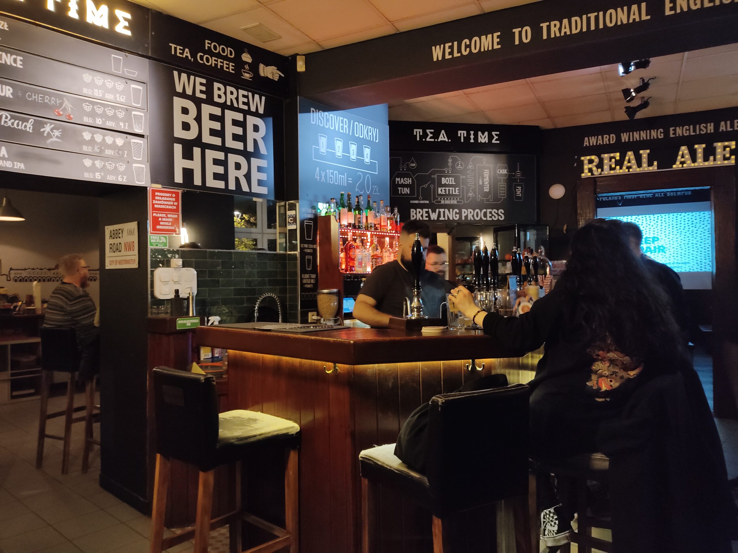 Craft beer in Poland: Introduction T.E.A. Time Real Ale Pub in Krakow | Craft beer in Poland | Craft Beer Nomads