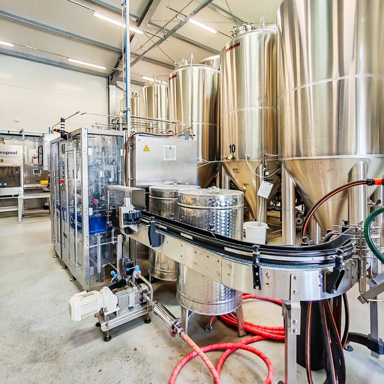 Craft beer in Slovenia: Green Gold and Clef brew amidst hop fields Green Gold brewery | Craft beer in Slovenia: Green Gold and Clef brew in the middle of hop fields | Craft Beer Nomads